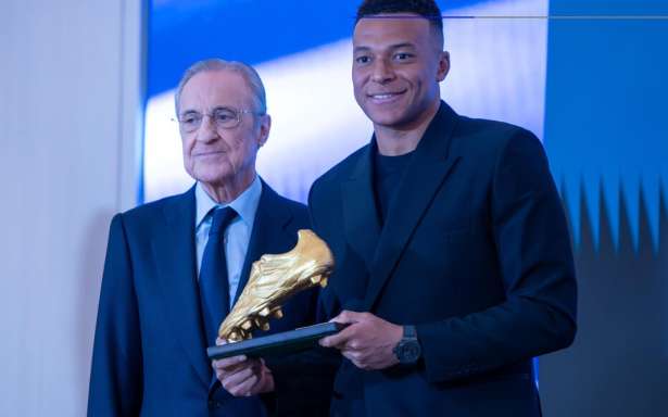 ரொனால்டோவுடன் போட்டியா?! எம்பாபே சுவாரஷ்ய பதில்!!